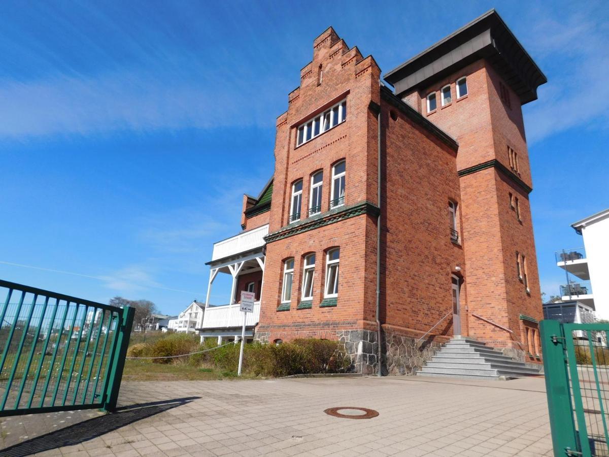Seelotsenstation Sassnitz Mit Hafenblick By Unsere Urlaubszeit Екстериор снимка
