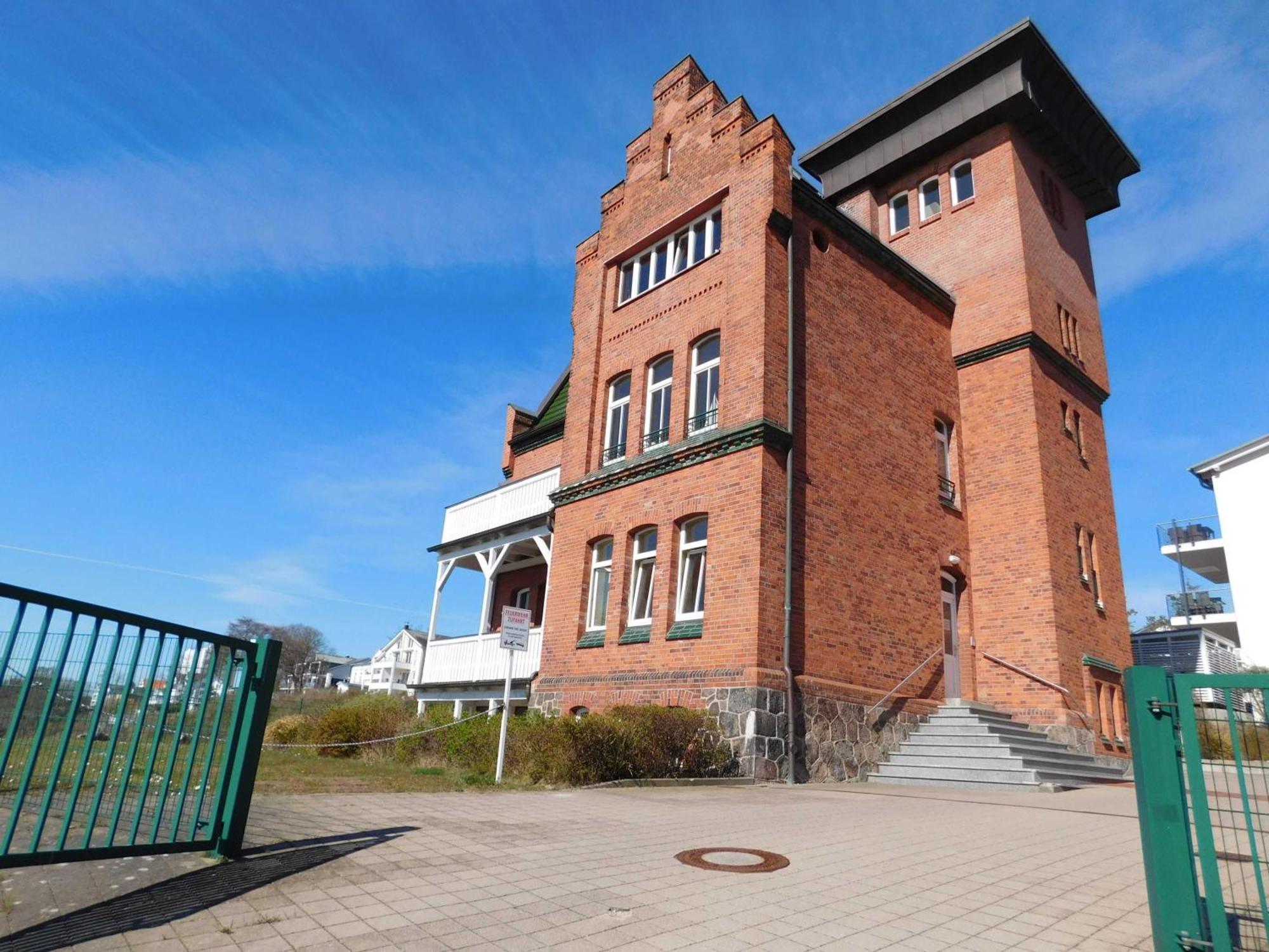 Seelotsenstation Sassnitz Mit Hafenblick By Unsere Urlaubszeit Екстериор снимка